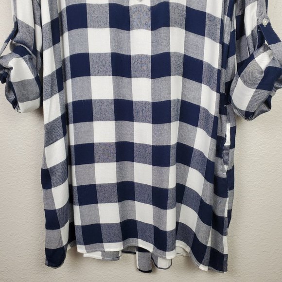 Crown & Ivy Long Sleeve Gingham Shirt Dress - Picture 4 of 8
